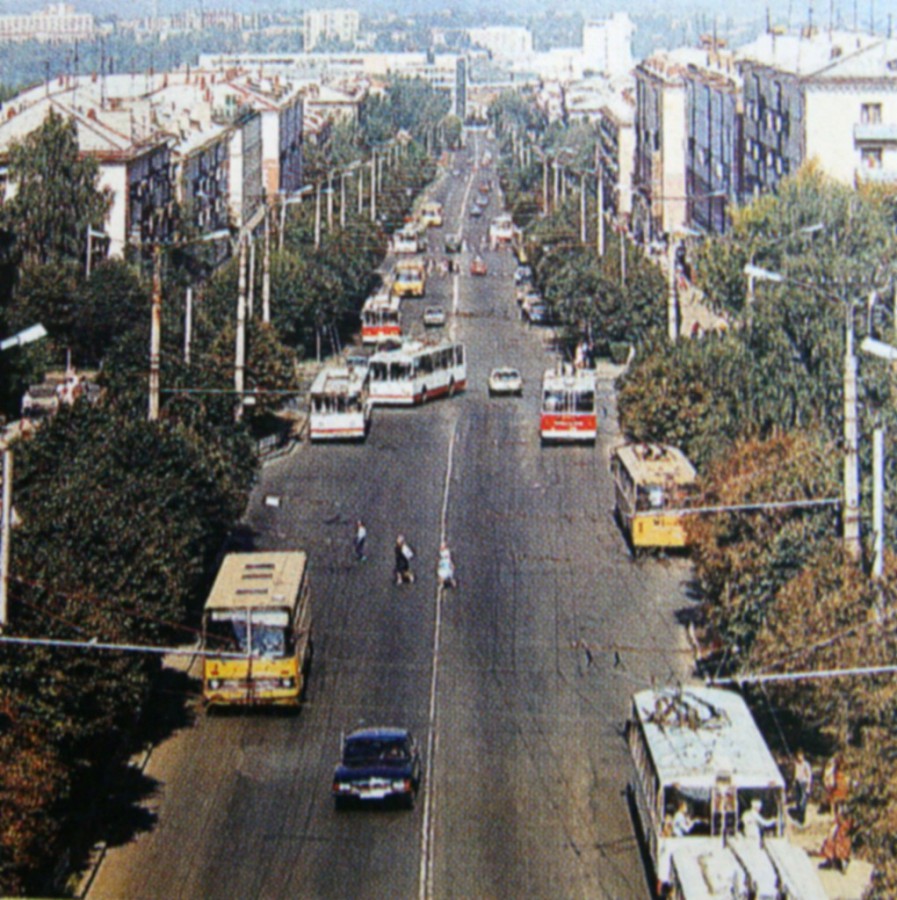 проспект Ленина, 1990 год