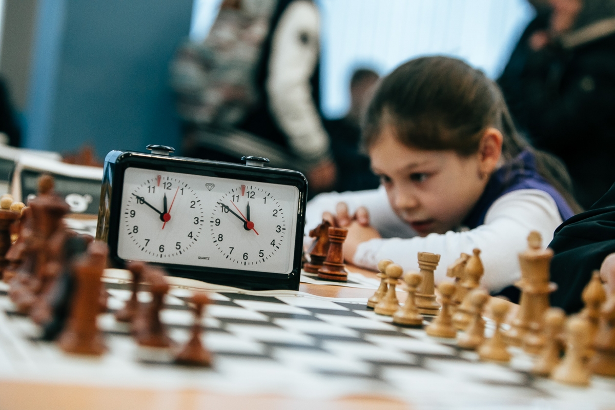 Шахматные опены. Открытые шахматные соревнования. Дебют шахматы Чебоксары. Сбер шахматы. Успешный дебют фото для презентации для детей.