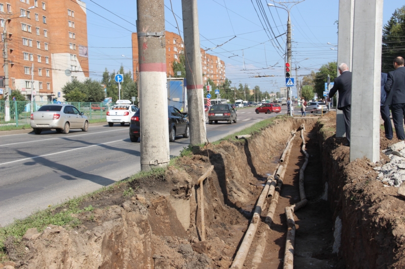 Демонтаж чебоксарах. Уширение дороги на перекрестке. Перекресток дороги Мадагаскар Чебоксары. Перекресток дороги Мадагаскар Чебоксары фото. Двухстороннее уширение дороги фото.