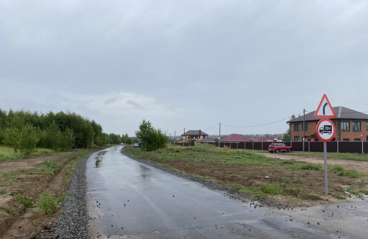 Строительство дорог идет по плану Строительство дорог идет по плану